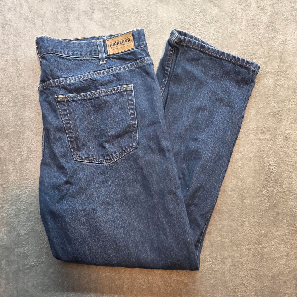 Kirkland Signature Jeans Mens 40x32 Blue Relaxed Straight Dark Wash Zip Fly